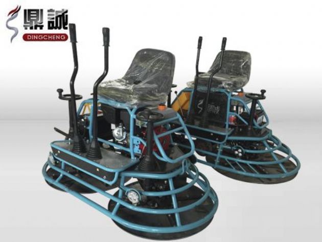 點(diǎn)擊查看詳細(xì)信息<br>標(biāo)題：雙盤(pán)駕駛式抹光機(jī) 閱讀次數(shù)：12955