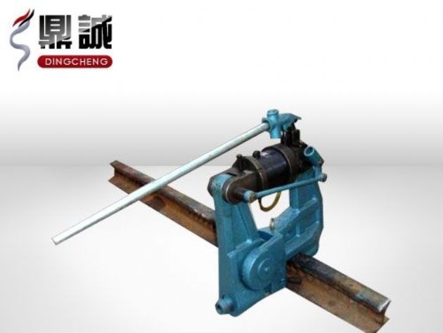 點(diǎn)擊查看詳細(xì)信息<br>標(biāo)題：液壓鋼軌擠孔機(jī) 閱讀次數(shù)：4677